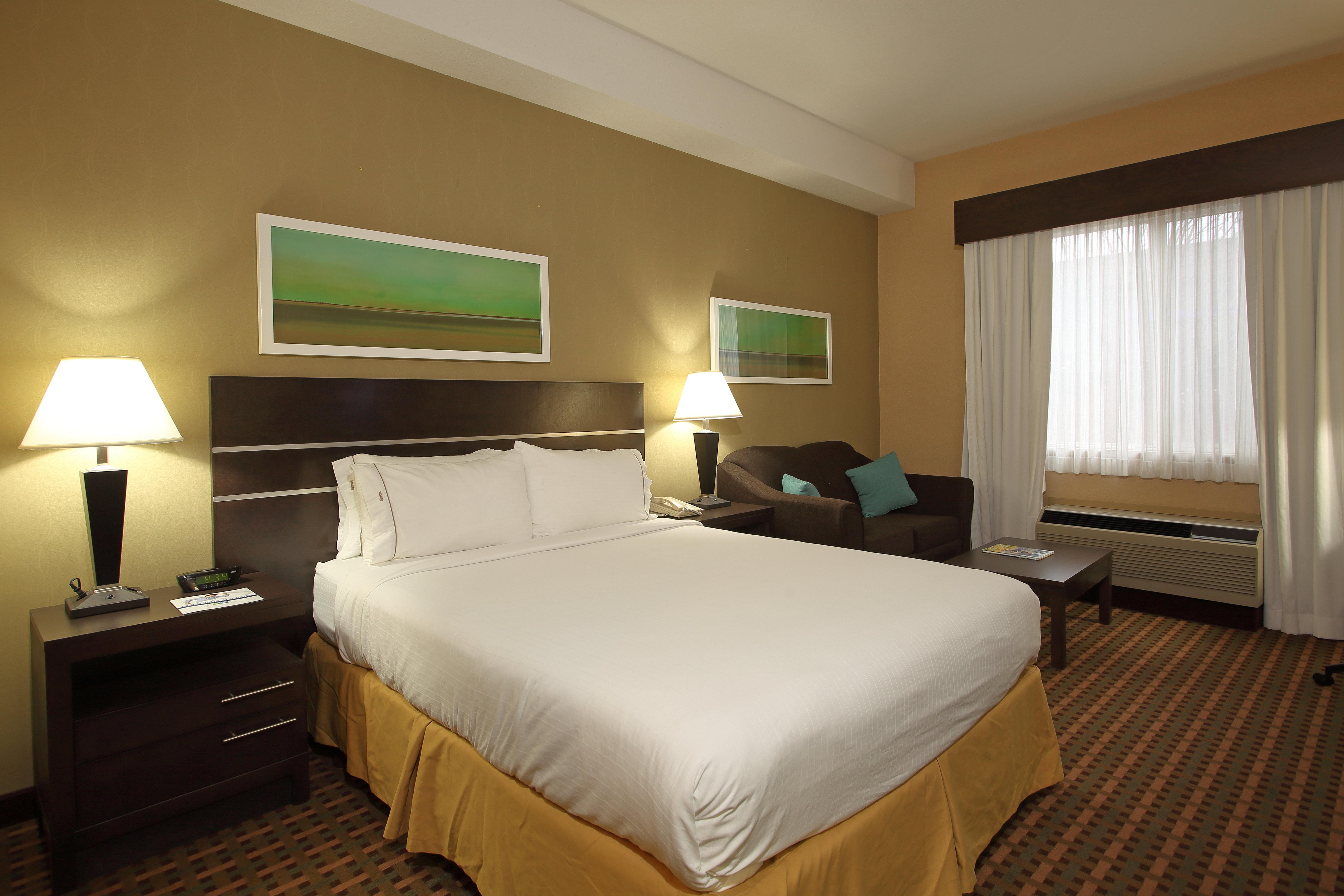 Holiday Inn Express Hotel & Suites Vernon By Ihg Exterior foto