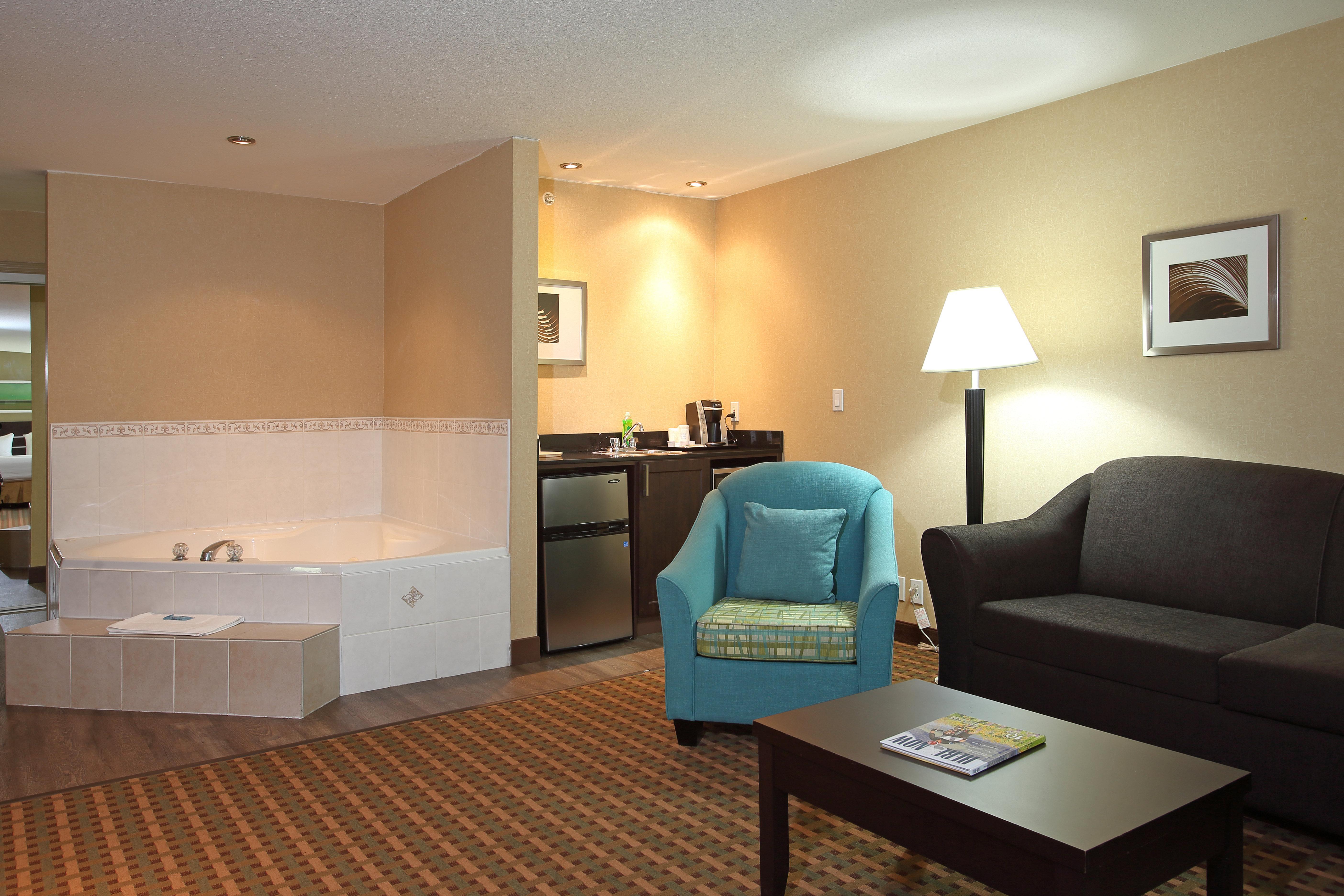 Holiday Inn Express Hotel & Suites Vernon By Ihg Exterior foto