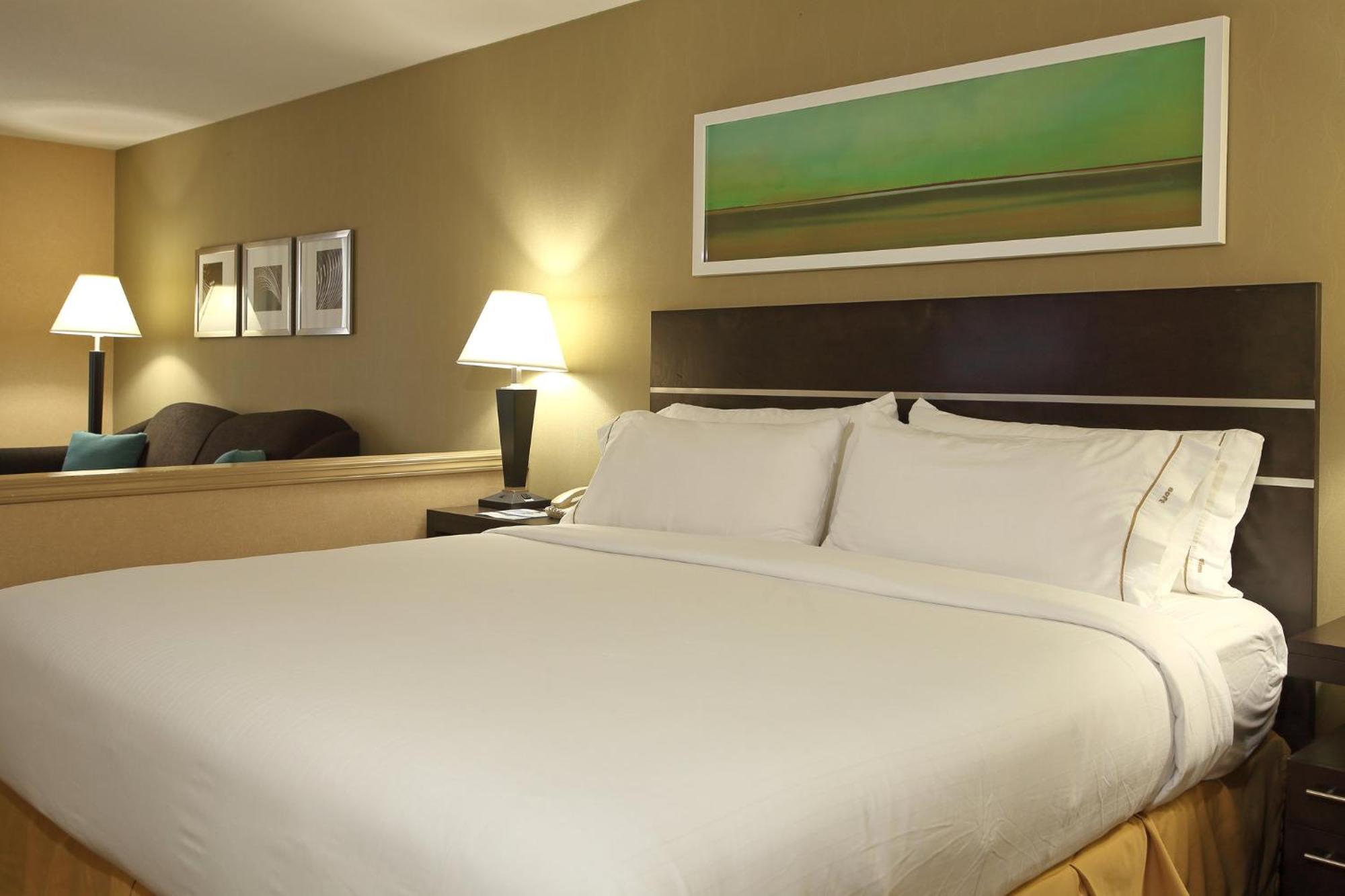 Holiday Inn Express Hotel & Suites Vernon By Ihg Exterior foto